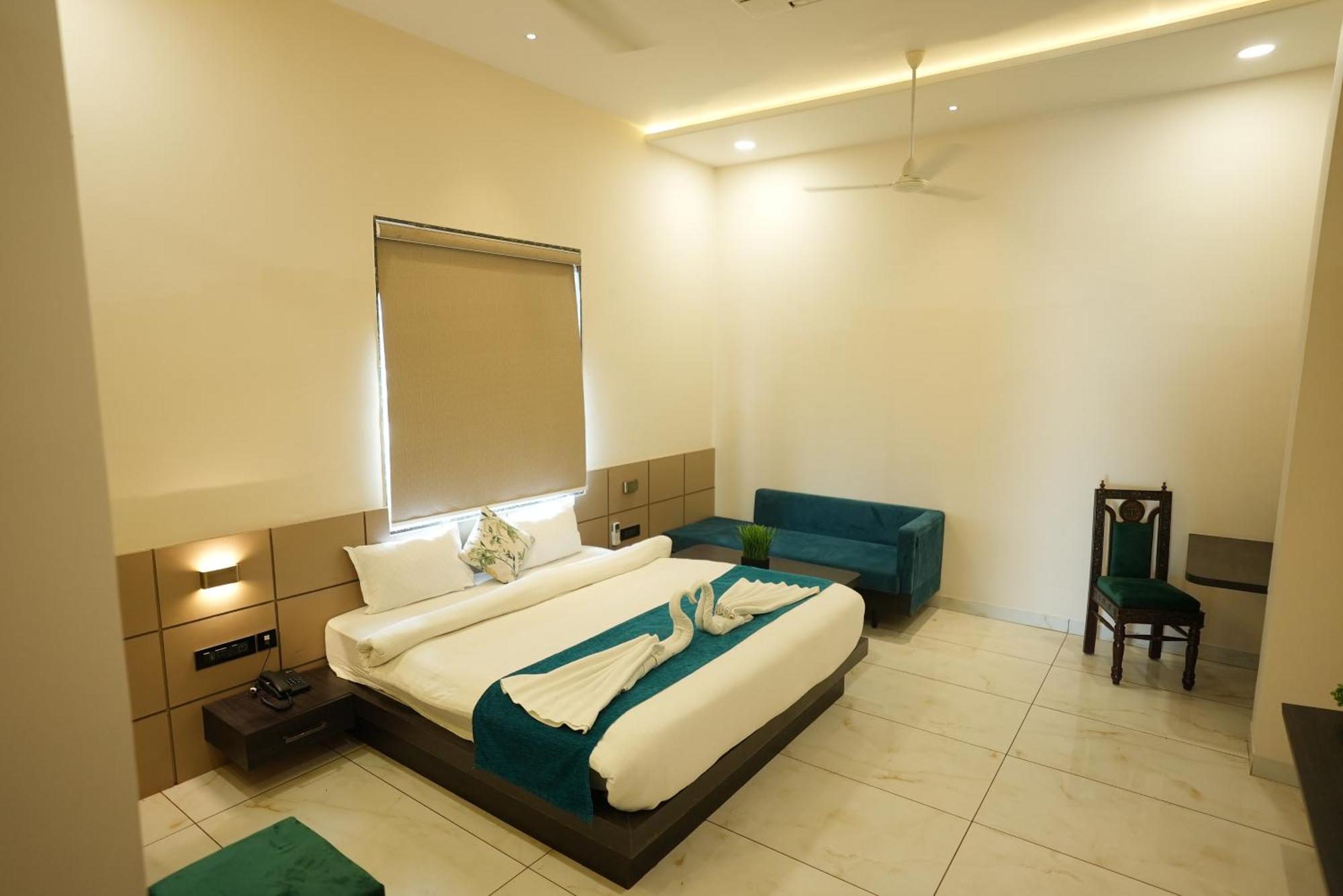 Palak Palace Hotels And Resort Bhopal Zewnętrze zdjęcie